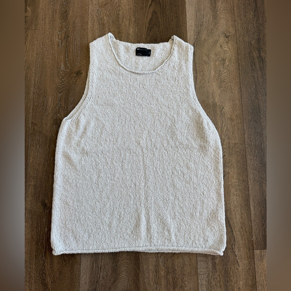 ASOS Design Tank Top. Women’s size XL. Grey in color.  Excellent used condition!